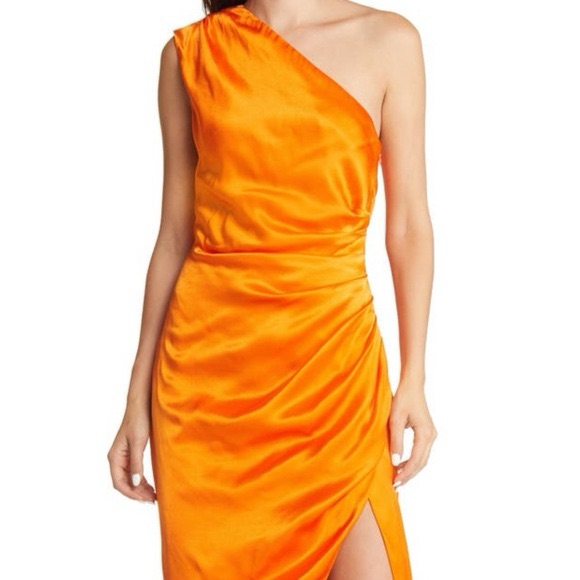 Elliatt Medium Vibrant Orange One-Shoulder Dress